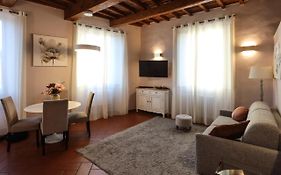 SANTO SPIRITO - Elegante appartamento in pieno centro